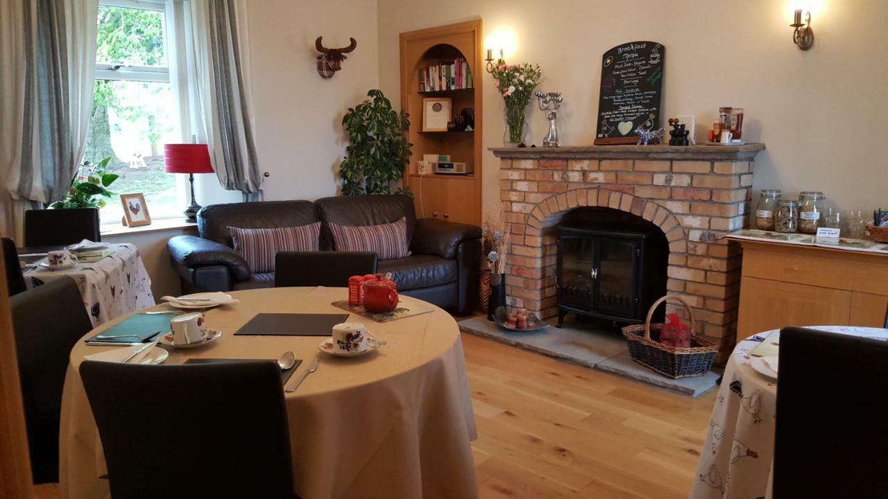 Crofthead Farm House Tarbolton ภายนอก รูปภาพ